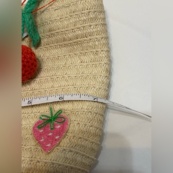 Cat & Jack Kids Straw Tote with Patches and Clear Pouch Belt Bag - Picture 14 of 14